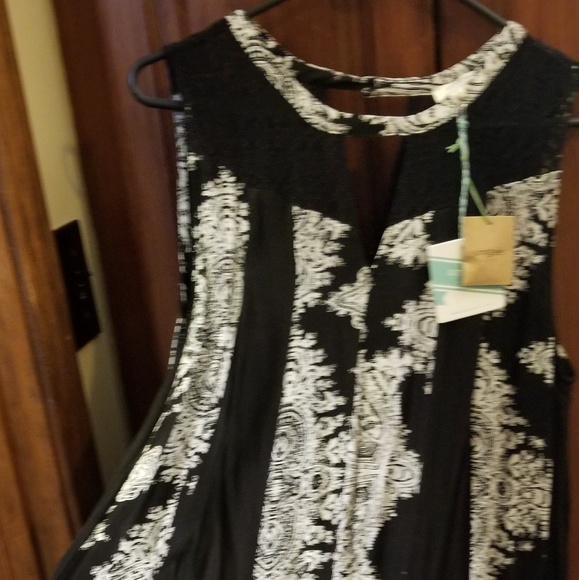 Black Print W/ Lace Umgee Dress - Picture 1 of 7